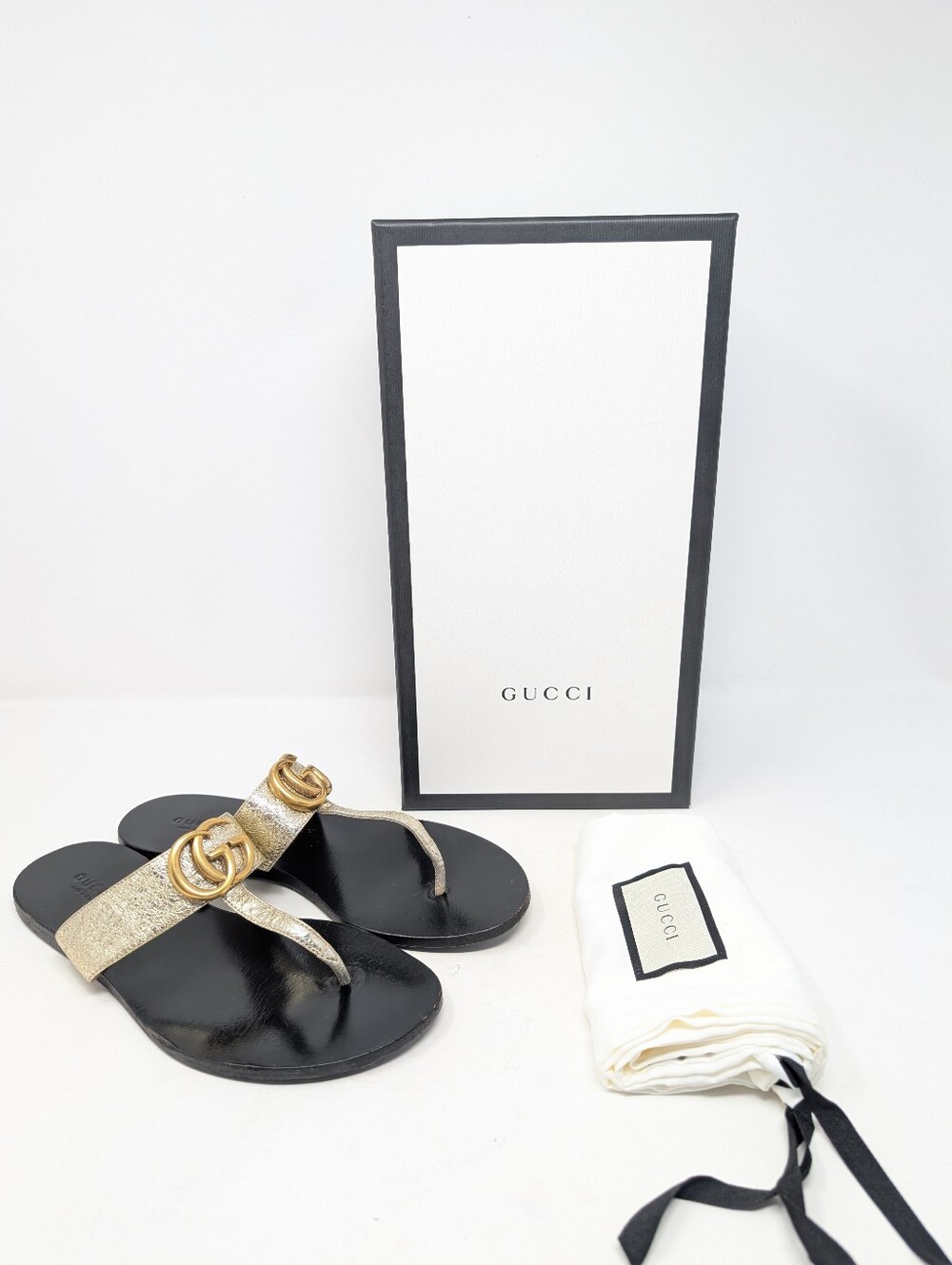 Gucci Marmont GG Gold Thong Leather Sandals Slides Monogram Logo Size 36